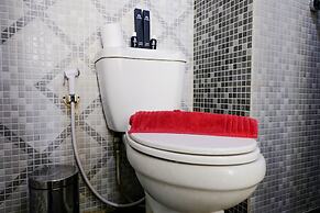 Homey And Cozy 2Br At Jarrdin Cihampelas Apartment