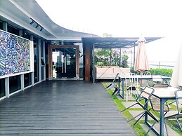 Cozy Studio Room At Uttara The Icon Apartment