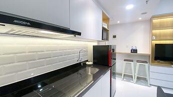 Nice And Comfortable 2Br At 20Th Floor Tokyo Riverside Apartment