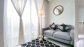 Modern Classic Studio At West Vista Apartment