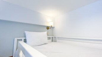 Modern Classic Studio At West Vista Apartment