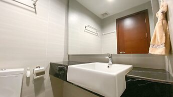 Modern Classic Studio At West Vista Apartment