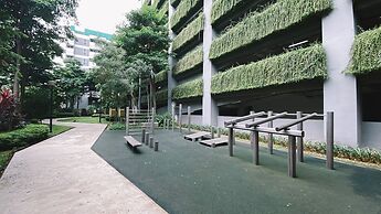 Cozy Living And Warm Studio Apartment At West Vista