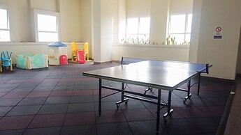 Comfort And Strategic 1Br At The Boulevard Apartment