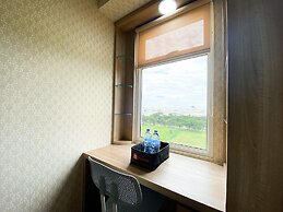 Cozy Stay Studio Room At Springlake Summarecon Bekasi Apartment