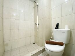 Cozy Stay Studio Room At Springlake Summarecon Bekasi Apartment