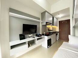 Cozy Stay Studio At Sayana Bekasi Apartment