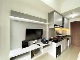 Cozy Stay Studio At Sayana Bekasi Apartment
