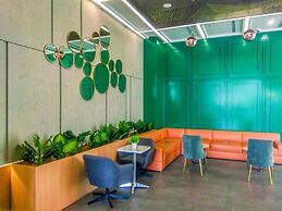 Simply Design Studio Room Evenciio Margonda Apartment