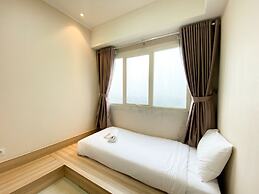 Cozy And Minimalist 2Br At 8Th Floor The Oasis Cikarang Apartment