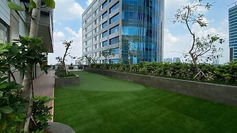 Homey And Spacious 2Br At Samara Suites Apartment