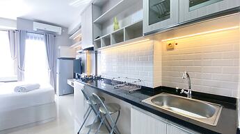 Simple And Cozy Living Studio Transpark Cibubur Apartment