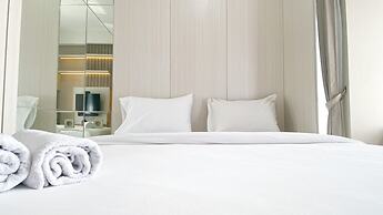 Simple And Cozy Living Studio Transpark Cibubur Apartment