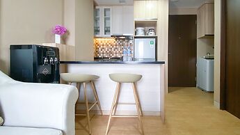 Comfort And Cozy Living 2Br Apartment At Transpark Cibubur