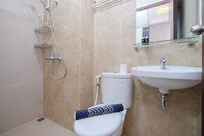 Cozy And Nice Studio At Transpark Cibubur Apartment