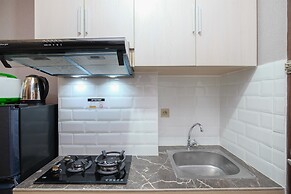 Cozy And Nice Studio At Transpark Cibubur Apartment