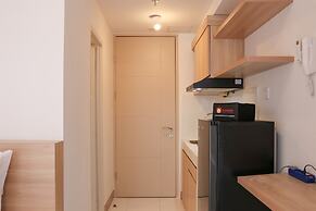 Cozy Living Studio Room At Tokyo Riverside Pik 2 Apartment