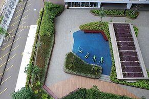 Comfy Stay Studio At Tokyo Riverside Pik 2 Apartment