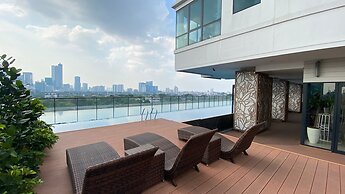 Stunning And Comfortable 2Br Samara Suites Apartment