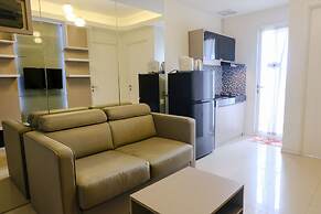 Comfy 2Br Apartment At Parahyangan Residence