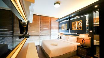 Spacious 2Br At The Via And The Vue Apartment Surabaya