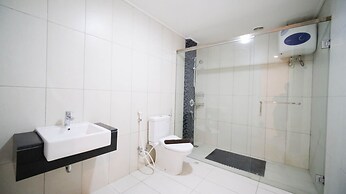 Spacious 2Br At The Via And The Vue Apartment Surabaya