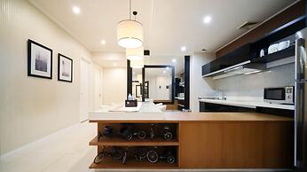 Spacious 2Br At The Via And The Vue Apartment Surabaya