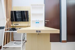 Comfort And Modern 2Br At Royal Heights Apartment