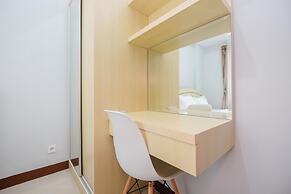 Comfort And Modern 2Br At Royal Heights Apartment