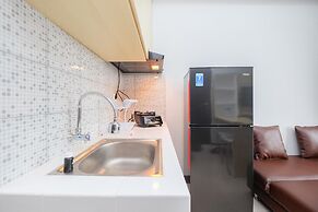 Comfort And Modern 2Br At Royal Heights Apartment