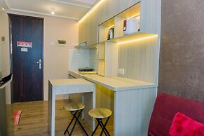 Modern And Tidy 1Br Serpong Greenview Apartment