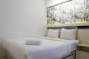 Warm And Minimalist 2Br Green Bay Pluit Apartment