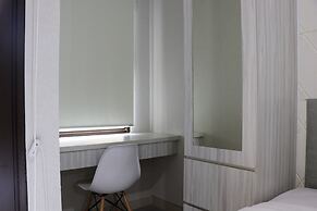 Cozy And Relaxing Studio At Transpark Cibubur Apartment