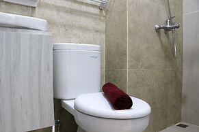 Cozy And Relaxing Studio At Transpark Cibubur Apartment