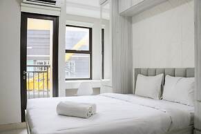 Cozy And Relaxing Studio At Transpark Cibubur Apartment