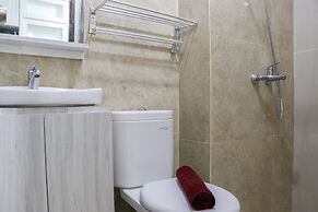 Cozy And Relaxing Studio At Transpark Cibubur Apartment