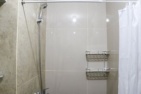 Cozy And Relaxing Studio At Transpark Cibubur Apartment