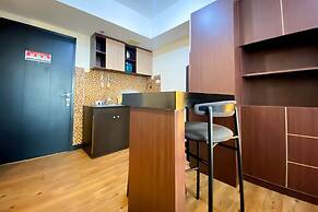 Comfy And Minimalist 1Br At The Wave Kuningan Apartment