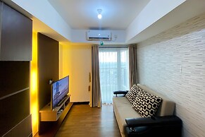 Comfy And Minimalist 1Br At The Wave Kuningan Apartment