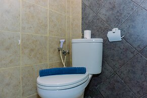 Modern Look And Comfy Studio Great Western Resort Apartment