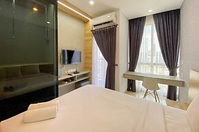 Restful And Comfortable Studio At Ciputra World 2 Apartment