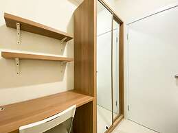 Comfort And Strategic 2Br At Green Pramuka City Apartment