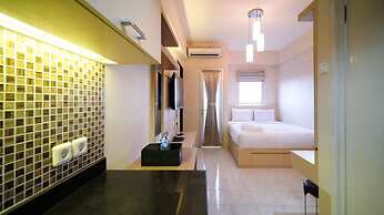 Compact And Comfy Studio At Puri Mas Apartment