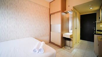 Compact And Comfy Studio At Puri Mas Apartment