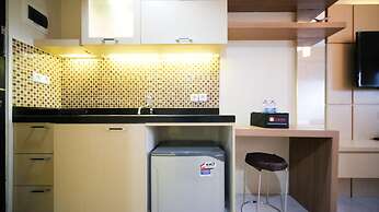 Compact And Comfy Studio At Puri Mas Apartment