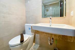 Comfort And Modern Studio Apartment At Menteng Park