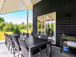 6 Person Holiday Home in Hals