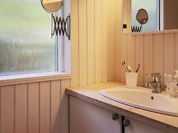 Seaside Retreat in Dronningmolle-by Traum