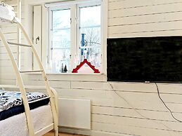 4 Person Holiday Home in Grisslehamn-by Traum