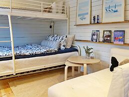 4 Person Holiday Home in Grisslehamn-by Traum